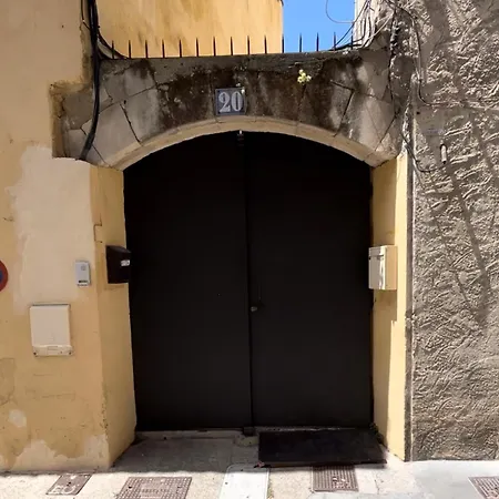 Сasa de vacaciones Maison De En Plein Coeur D'avignon Intramuros *